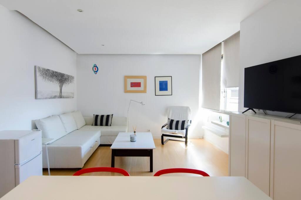 דירות מדריד Beautiful Flat A Stone'S Throw From The Retiro-Vill מראה חיצוני תמונה