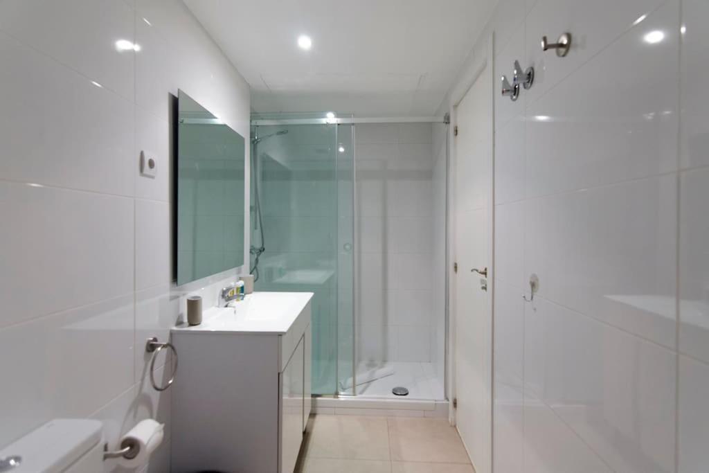 דירות מדריד Beautiful Flat A Stone'S Throw From The Retiro-Vill מראה חיצוני תמונה